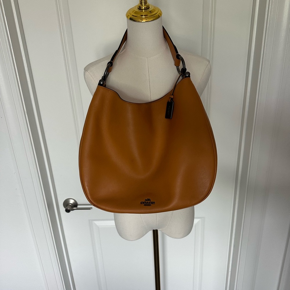 Coach Tan Leather Shoulder Bag - Picture 8 of 9